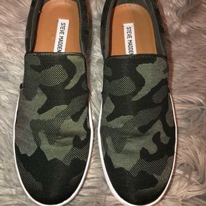 Steve Madden Gills Camo Sneakers